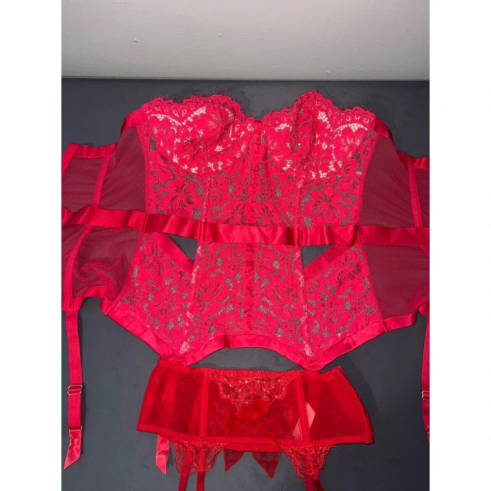 Victoria's Secret Red Lace Corset 36D and Garter Belt XS Set Lingerie